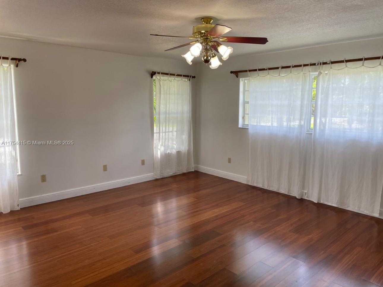 Small Image of 15030 SOUTH WEST 89TH AVE, Palmetto Bay Number 18