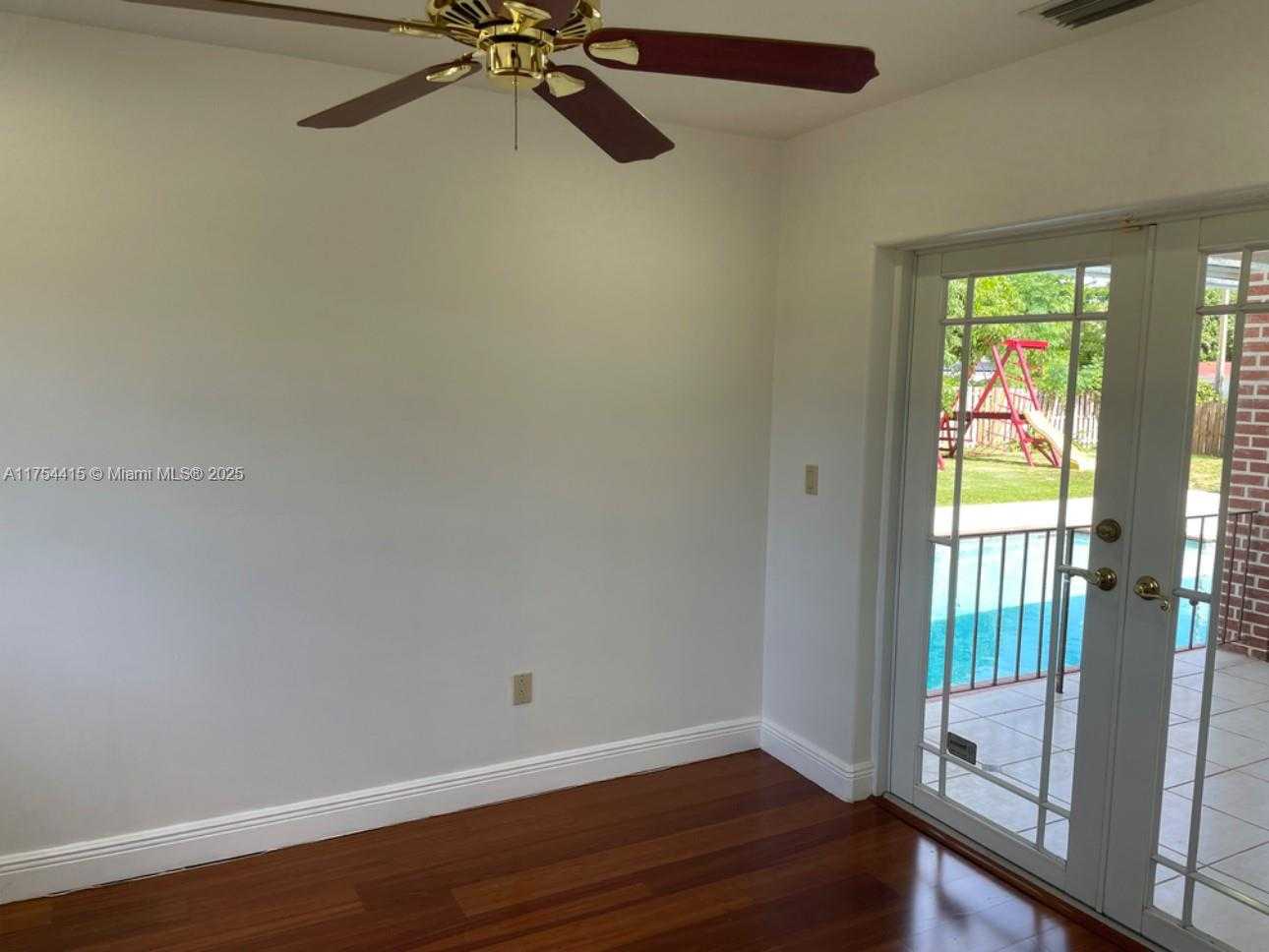 Small Image of 15030 SOUTH WEST 89TH AVE, Palmetto Bay Number 19