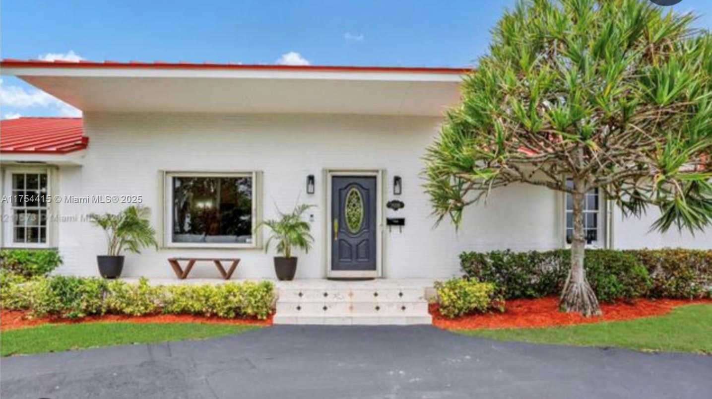 Small Image of 15030 SOUTH WEST 89TH AVE, Palmetto Bay Number 2