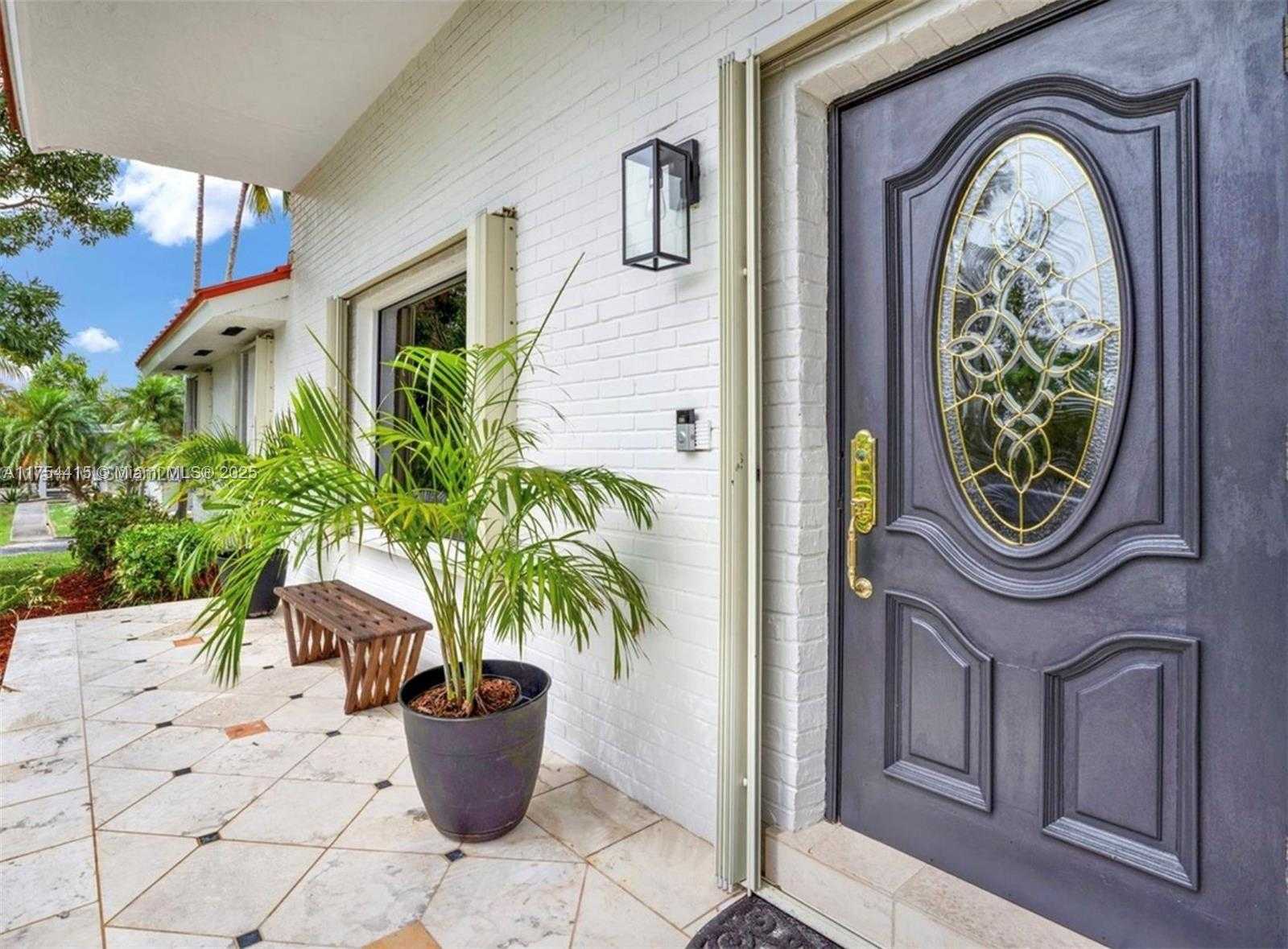 Small Image of 15030 SOUTH WEST 89TH AVE, Palmetto Bay Number 3