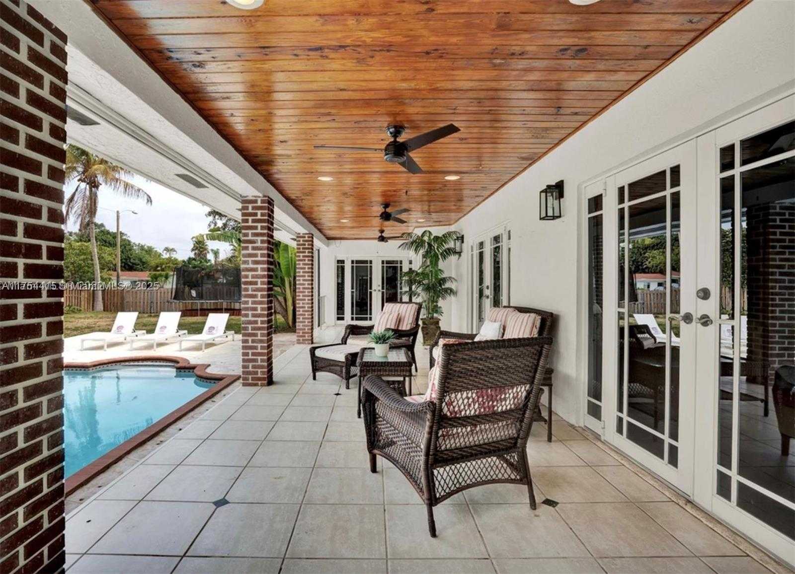 Small Image of 15030 SOUTH WEST 89TH AVE, Palmetto Bay Number 6