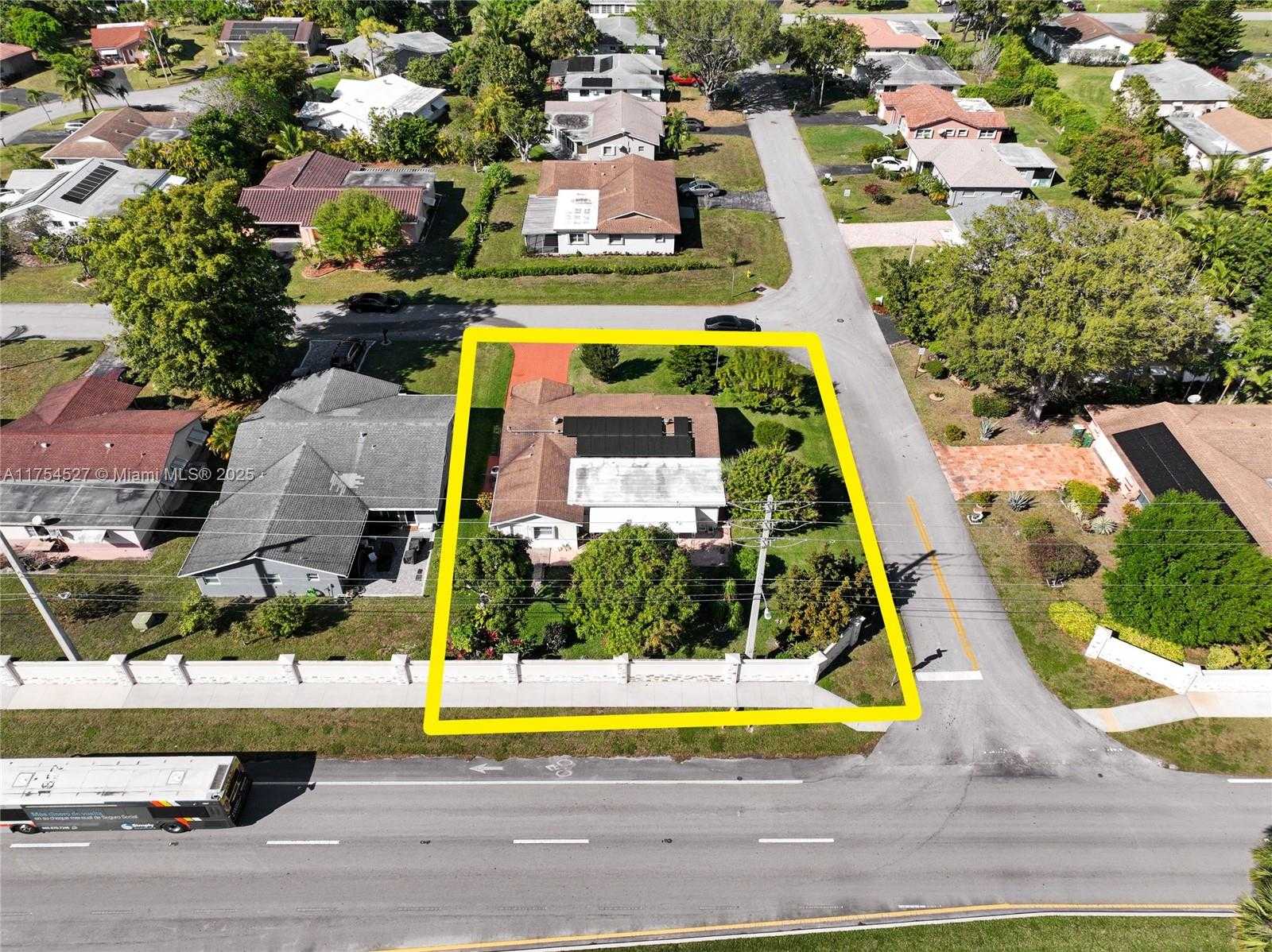 Small Image of 9400 NORTH WEST 70TH ST, Tamarac Number 40