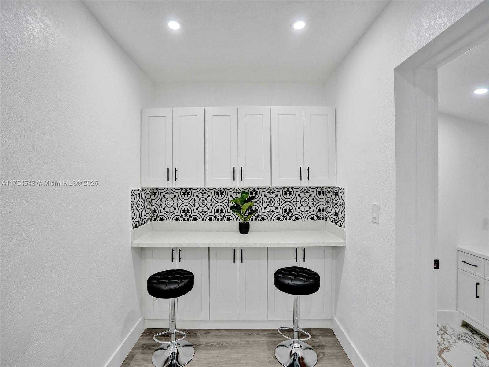 Small Image of 905 SOUTH WEST 22ND ST, Fort Lauderdale Number 11