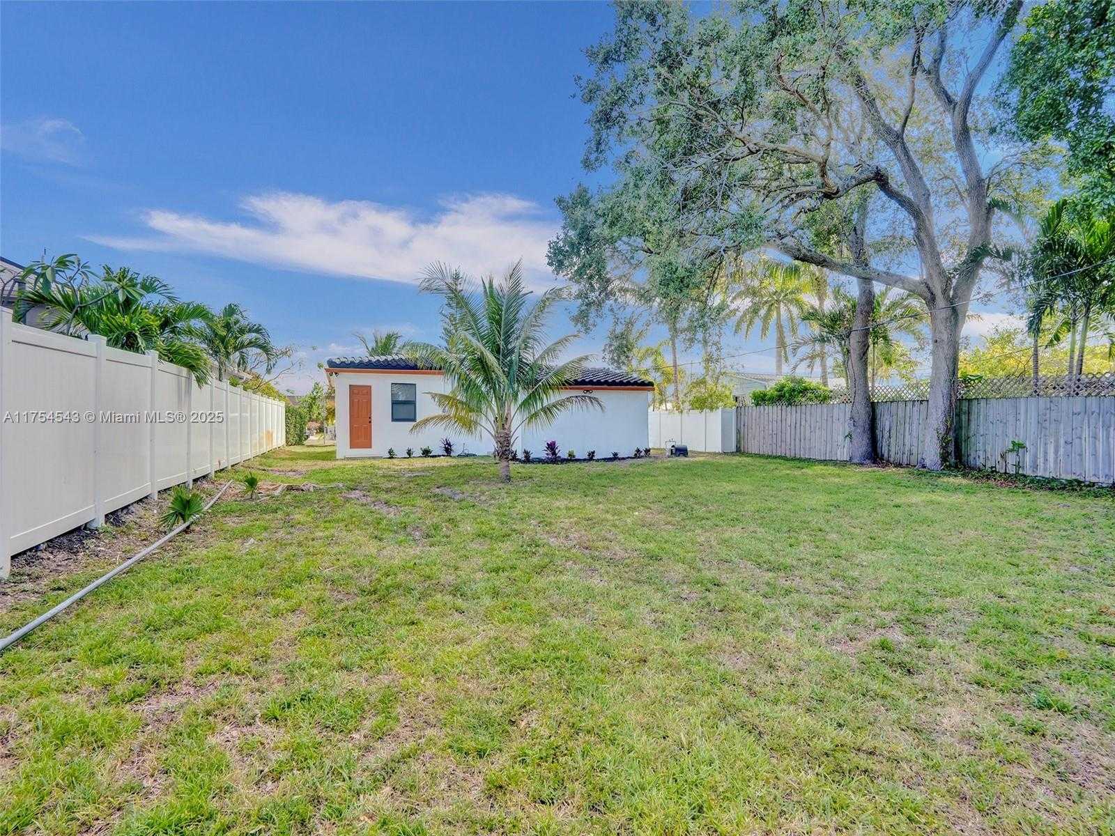 Small Image of 905 SOUTH WEST 22ND ST, Fort Lauderdale Number 24