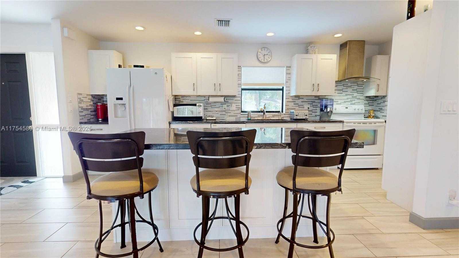 Small Image of 6455 HITCHIN POST WAY, Delray Beach Number 10