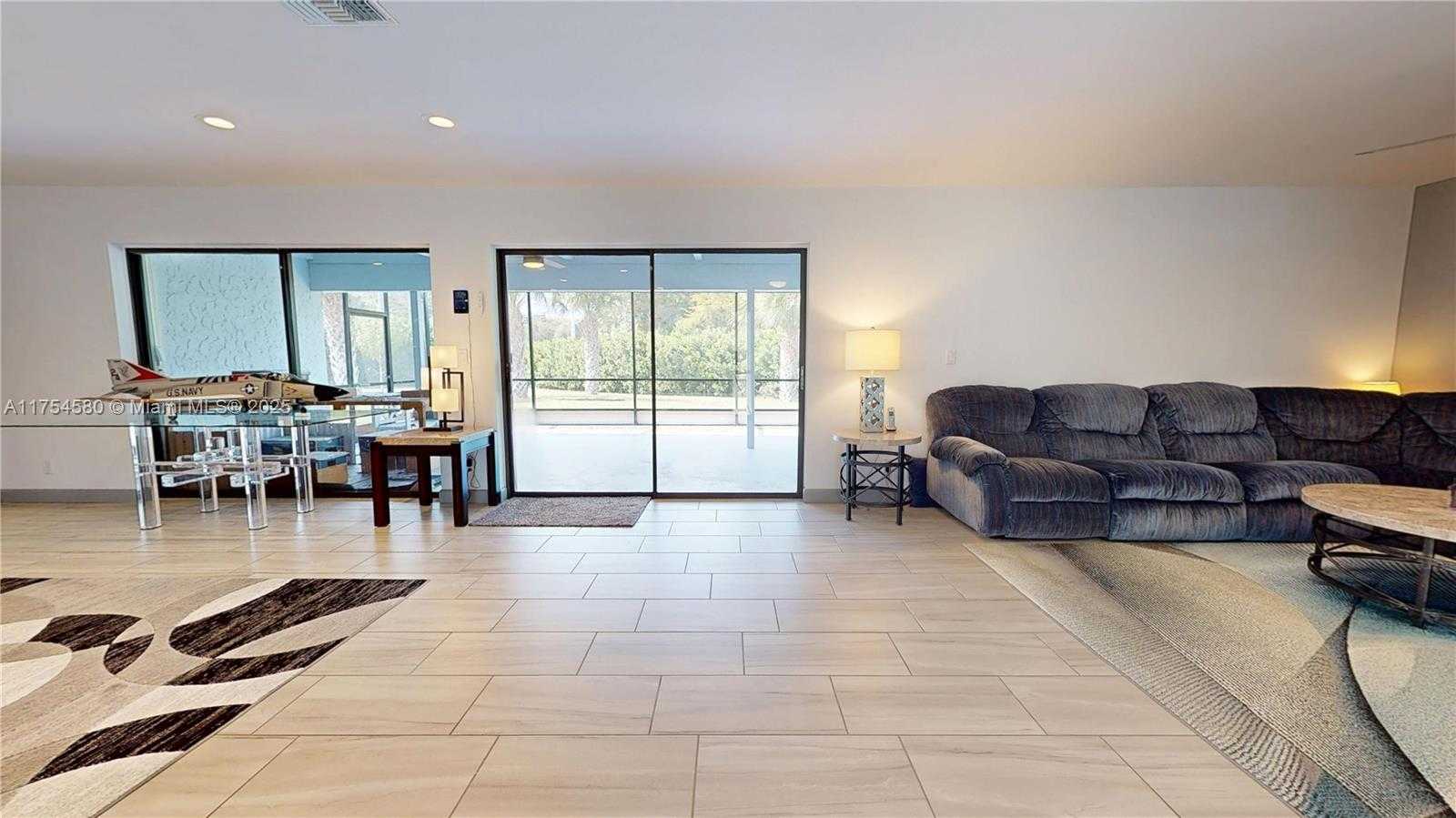 Small Image of 6455 HITCHIN POST WAY, Delray Beach Number 8
