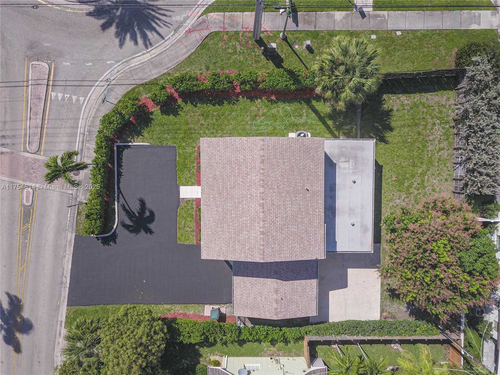 Small Image of 3821 NORTH EAST 16TH AVE, Oakland Park Number 15