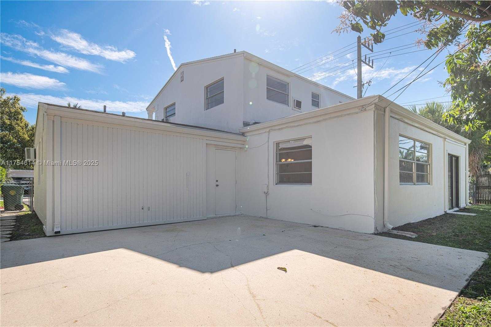 Small Image of 3821 NORTH EAST 16TH AVE, Oakland Park Number 21