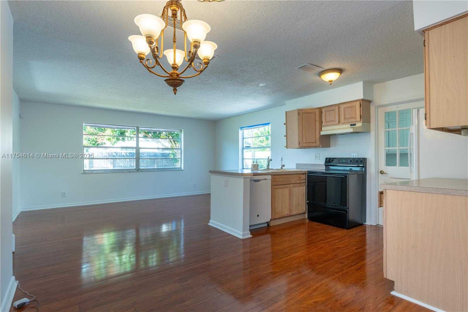 Small Image of 3821 NORTH EAST 16TH AVE, Oakland Park Number 30
