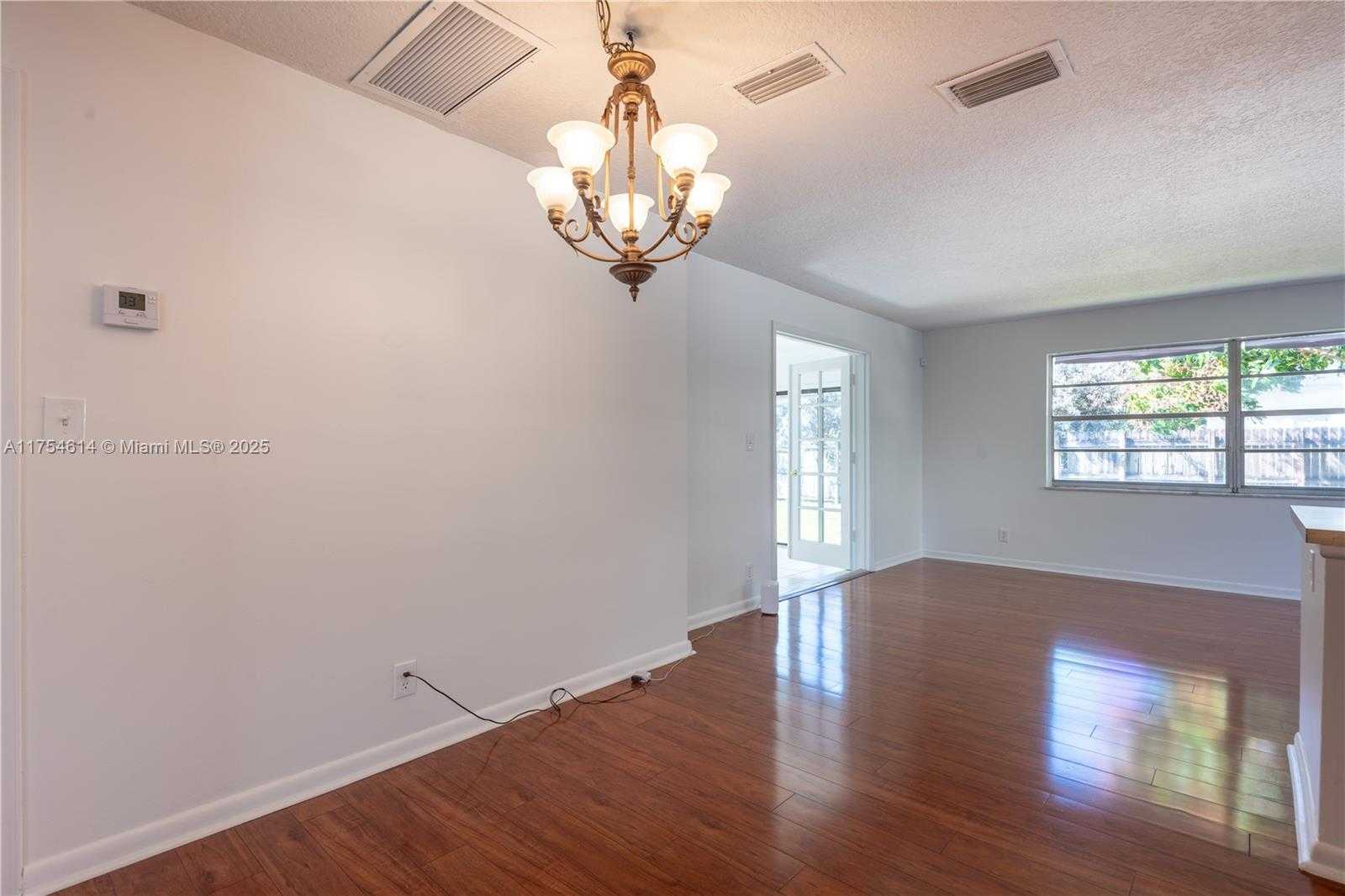 Small Image of 3821 NORTH EAST 16TH AVE, Oakland Park Number 31