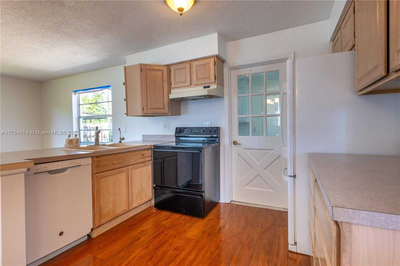 Small Image of 3821 NORTH EAST 16TH AVE, Oakland Park Number 34