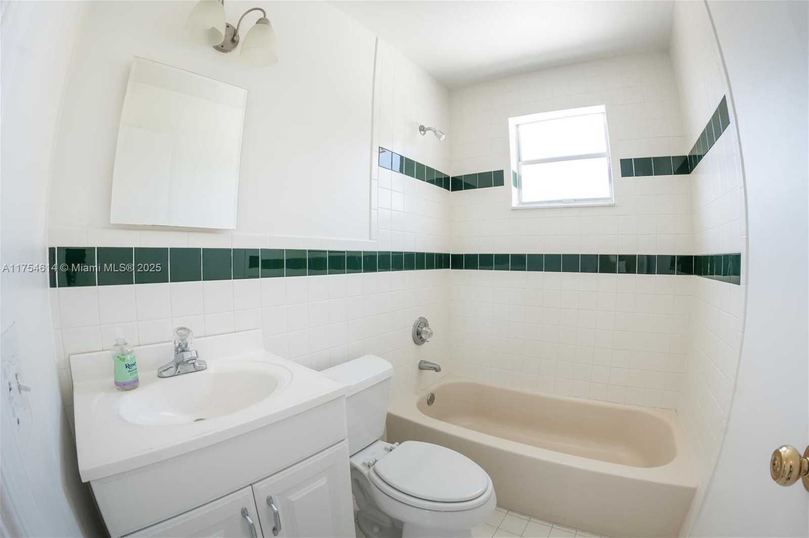 Small Image of 3821 NORTH EAST 16TH AVE, Oakland Park Number 45