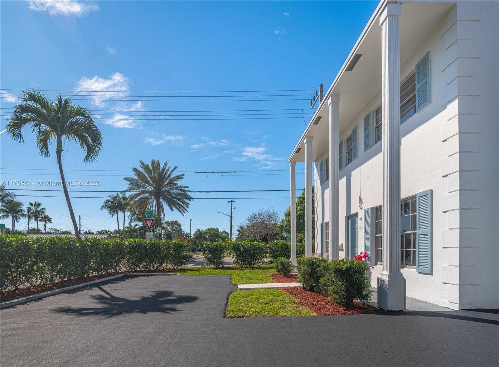 Small Image of 3821 NORTH EAST 16TH AVE, Oakland Park Number 8