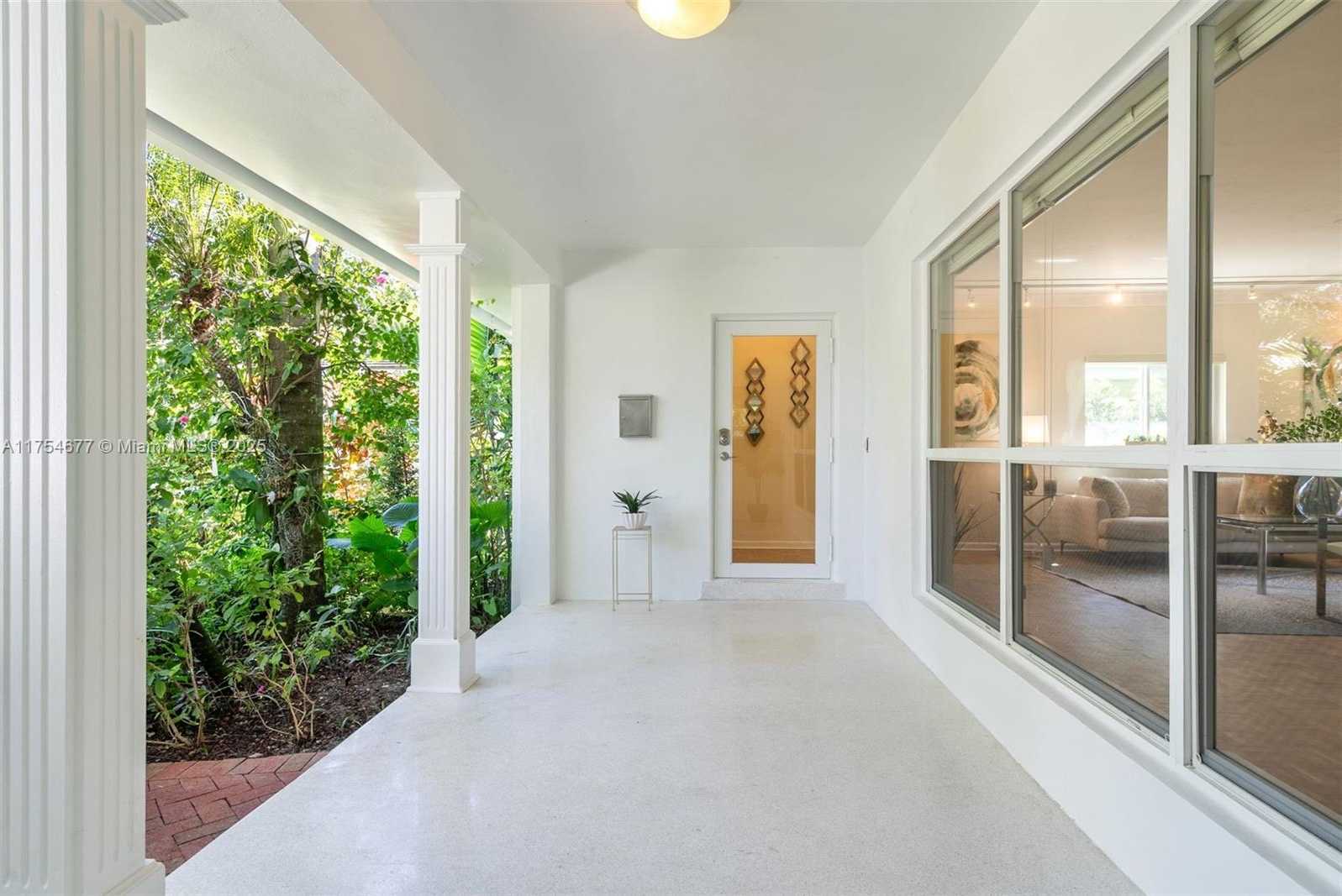 Small Image of 1284 NORTH EAST 94TH ST, Miami Shores Number 2