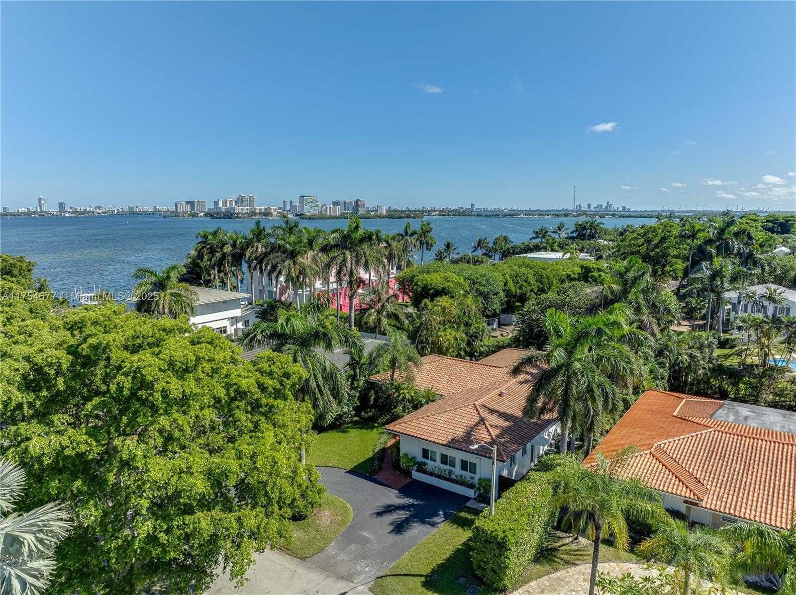Small Image of 1284 NORTH EAST 94TH ST, Miami Shores Number 3