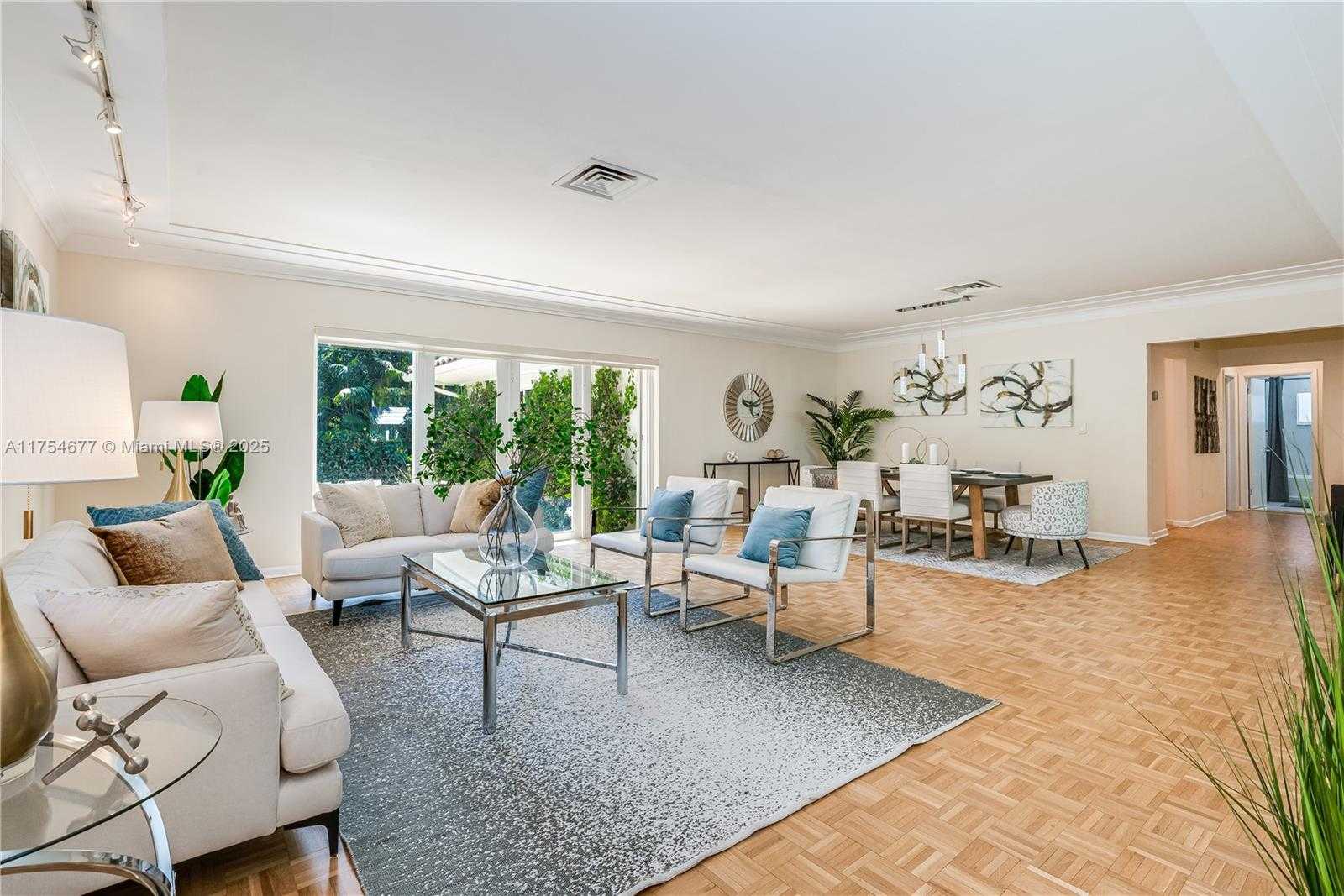 Small Image of 1284 NORTH EAST 94TH ST, Miami Shores Number 4