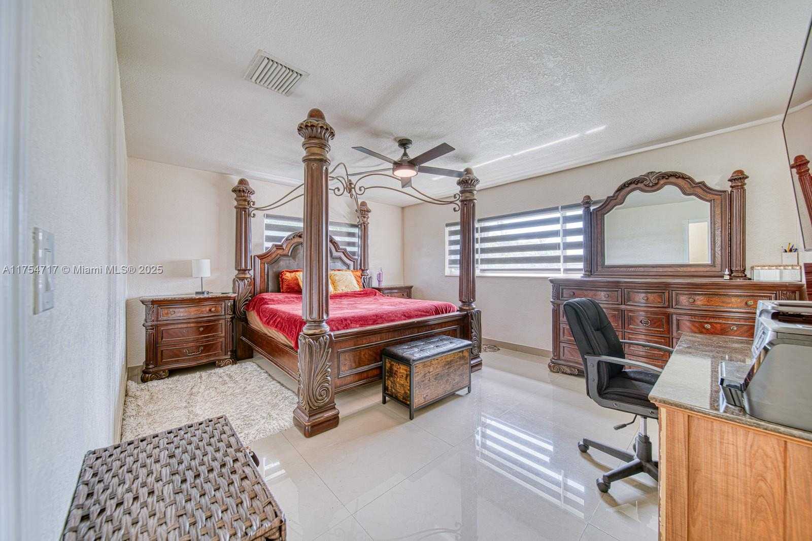 Small Image of 19390 SOUTH WEST 312TH ST, Homestead Number 23