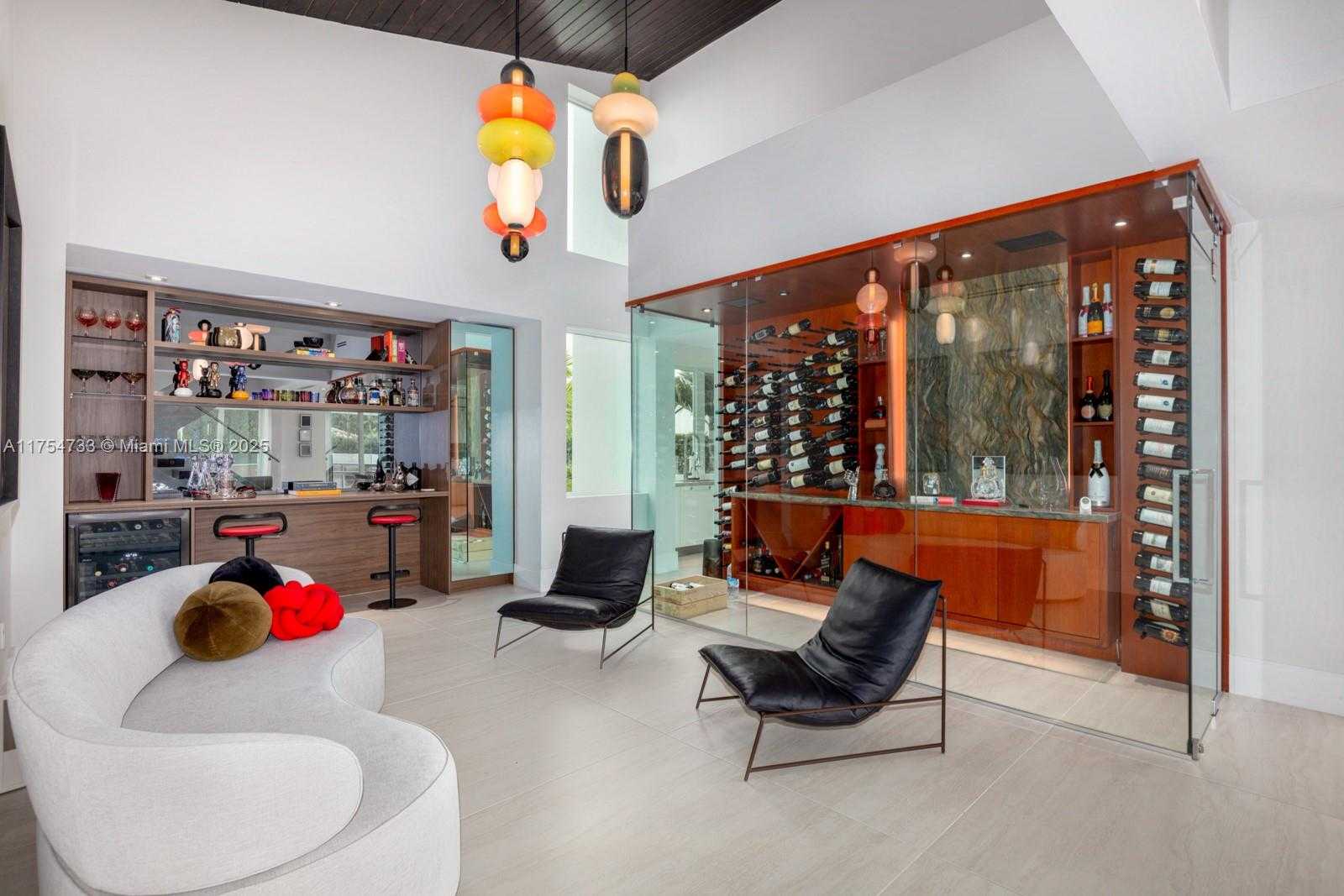 Small Image of 6819, Coral Gables Number 19