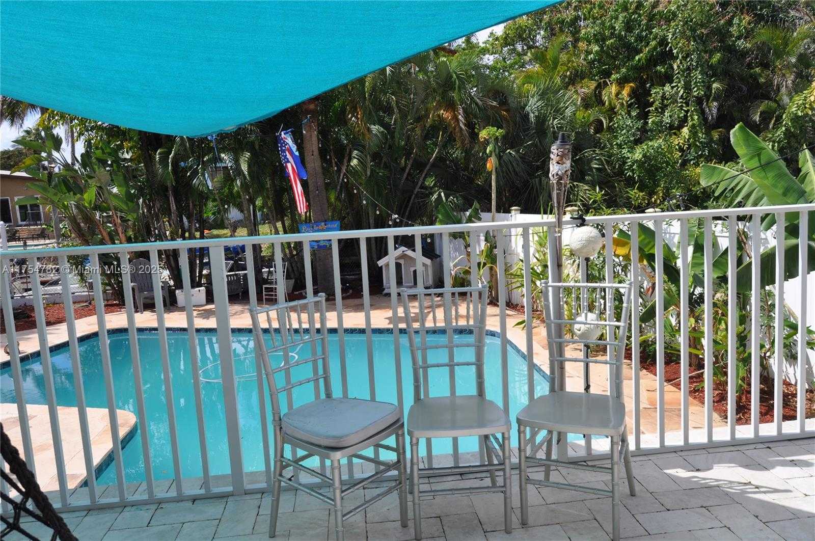 Small Image of 2413 SUGARLOAF LN, Fort Lauderdale Number 14