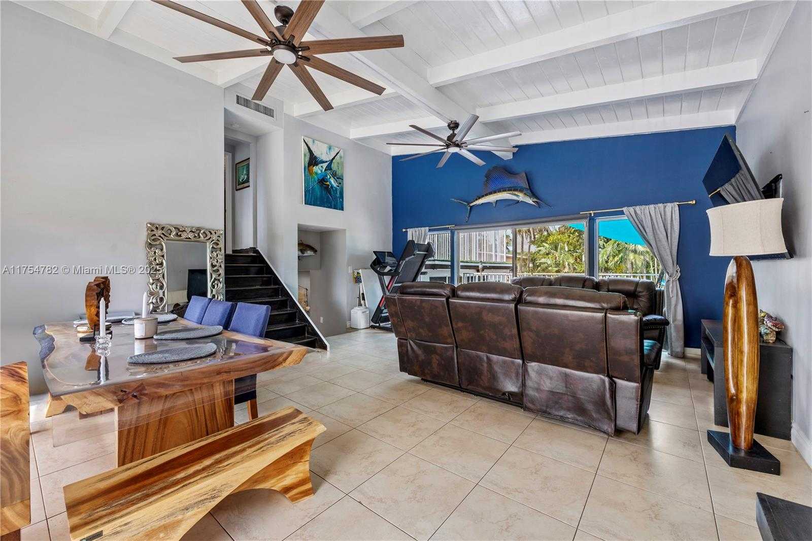 Small Image of 2413 SUGARLOAF LN, Fort Lauderdale Number 17
