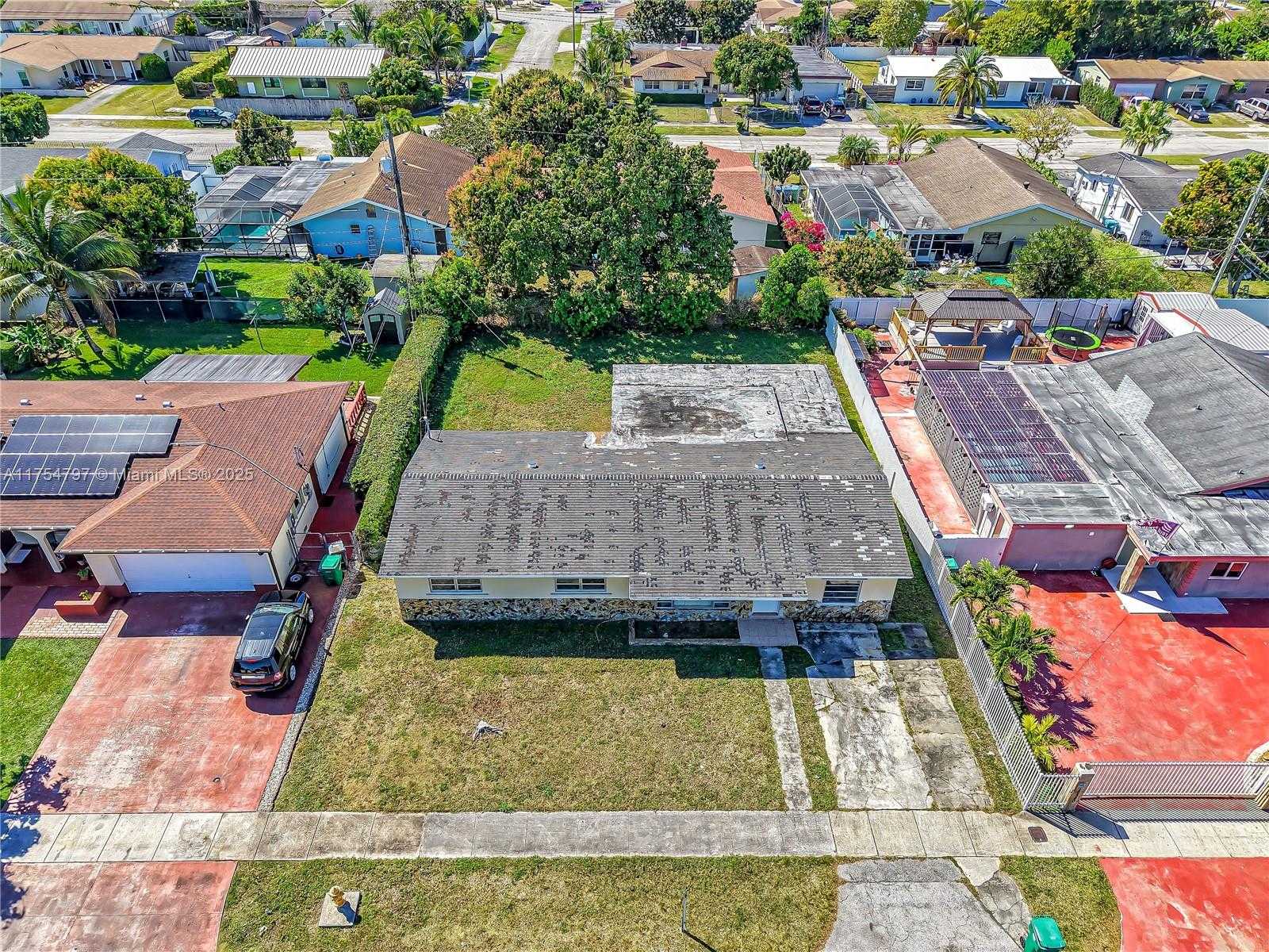 Small Image of 16560 SOUTH WEST 102ND CT, Miami Number 21