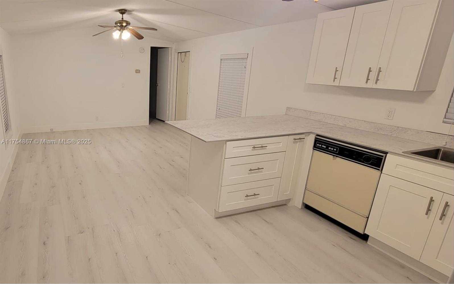 Small Image of 35303 SOUTH WEST 180 AVE LOT#309, Homestead Number 4