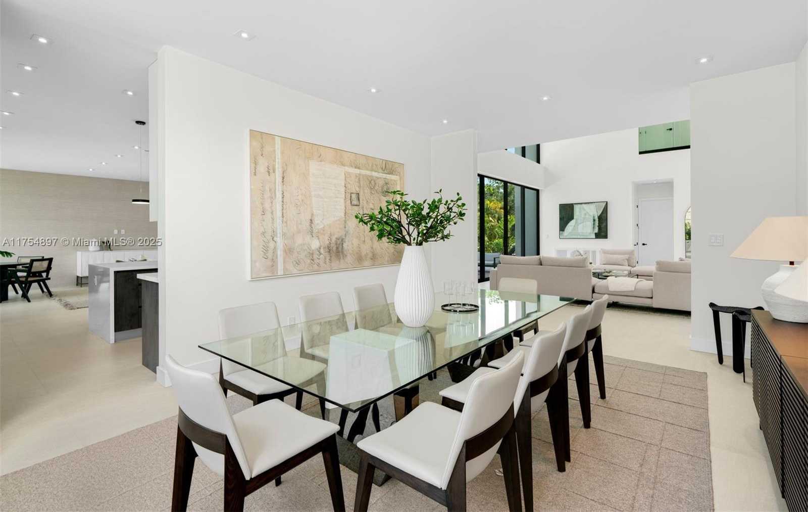 Small Image of 4425 ADAMS AVE, Miami Beach Number 11