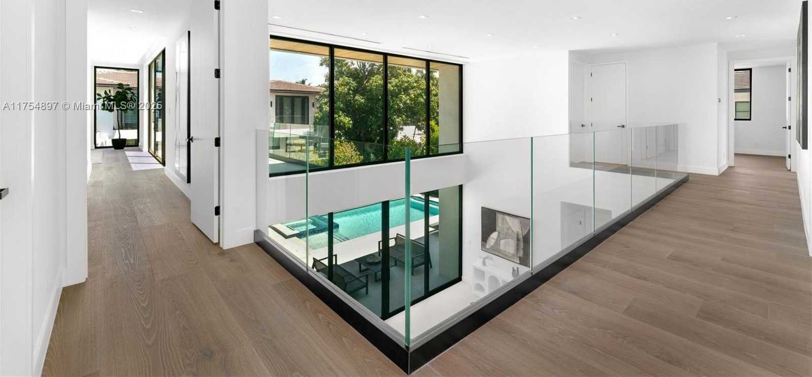 Small Image of 4425 ADAMS AVE, Miami Beach Number 21
