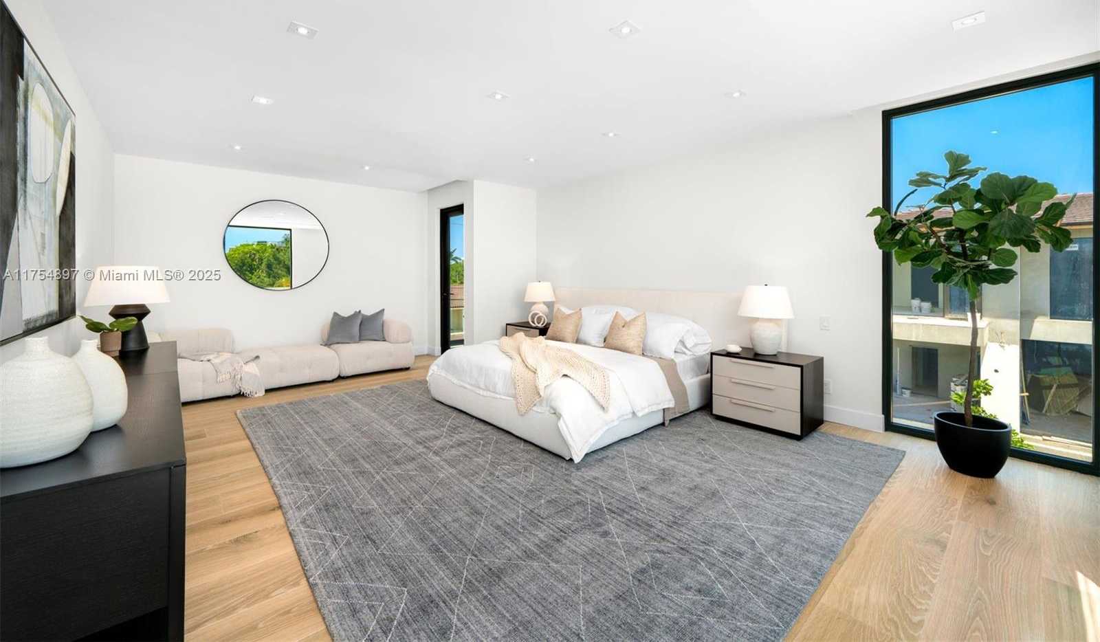 Small Image of 4425 ADAMS AVE, Miami Beach Number 22