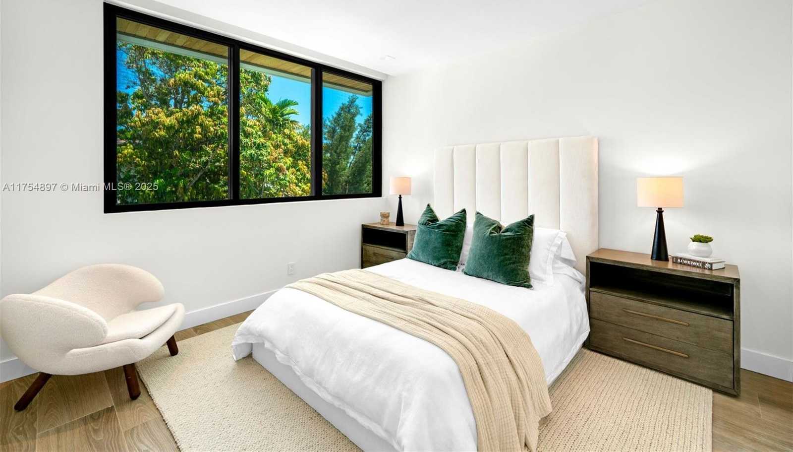 Small Image of 4425 ADAMS AVE, Miami Beach Number 31