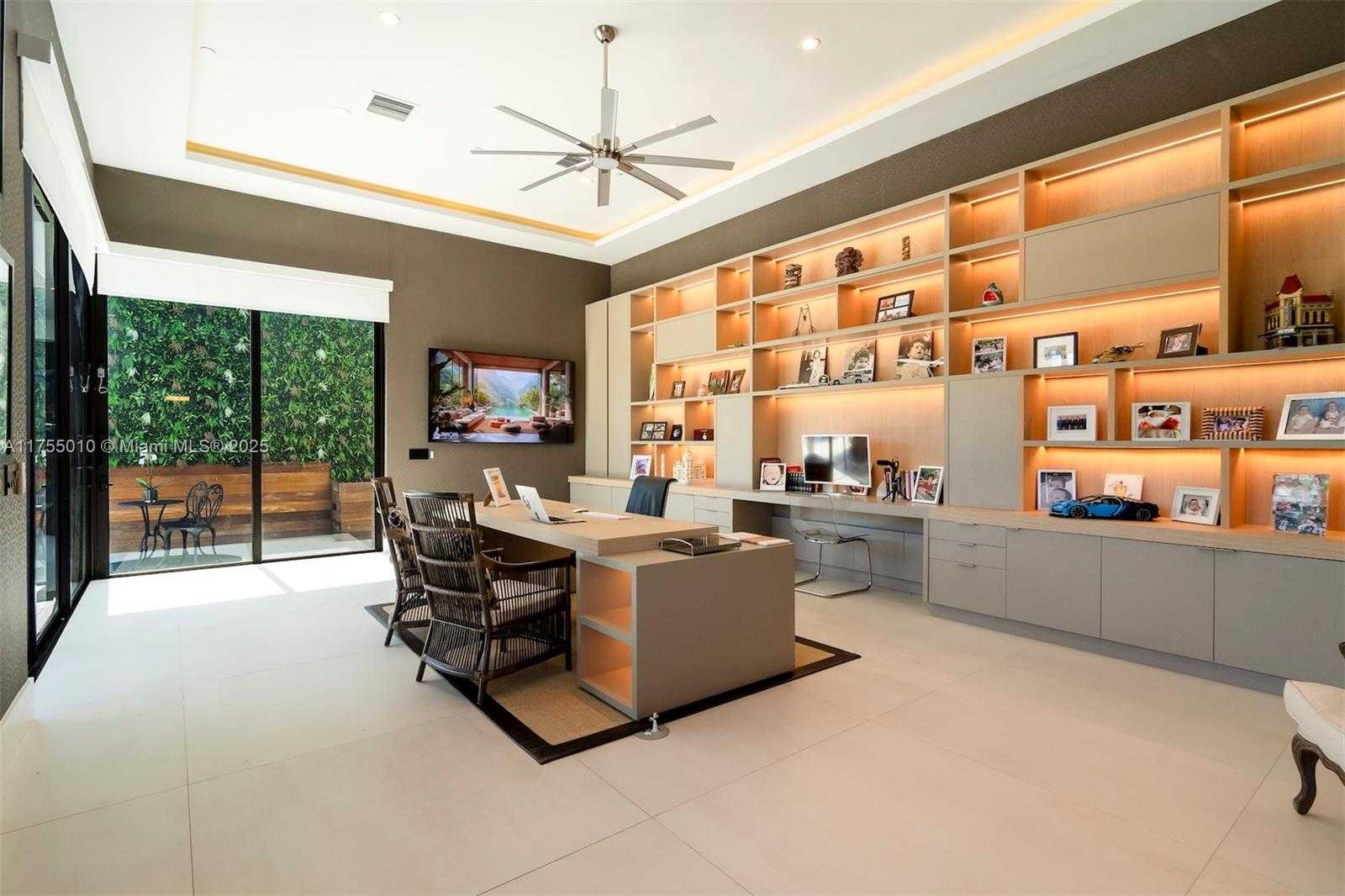 Small Image of 11791 NORTH WEST 6TH PL, Plantation Number 24