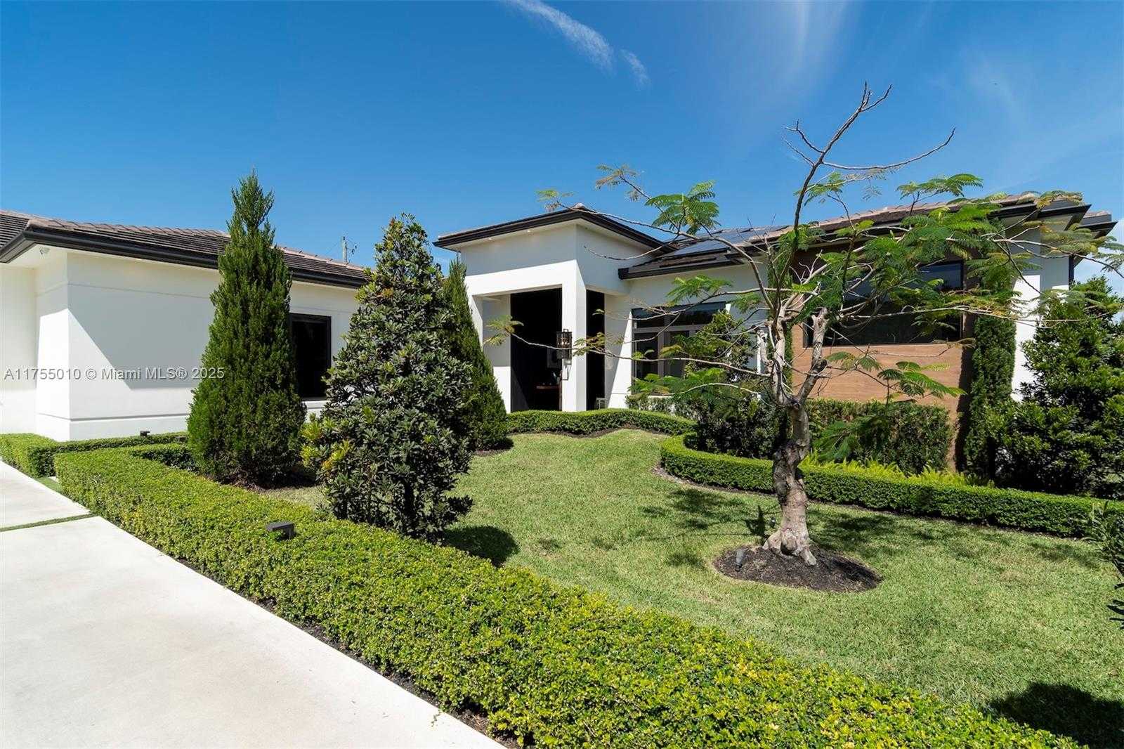 Small Image of 11791 NORTH WEST 6TH PL, Plantation Number 4