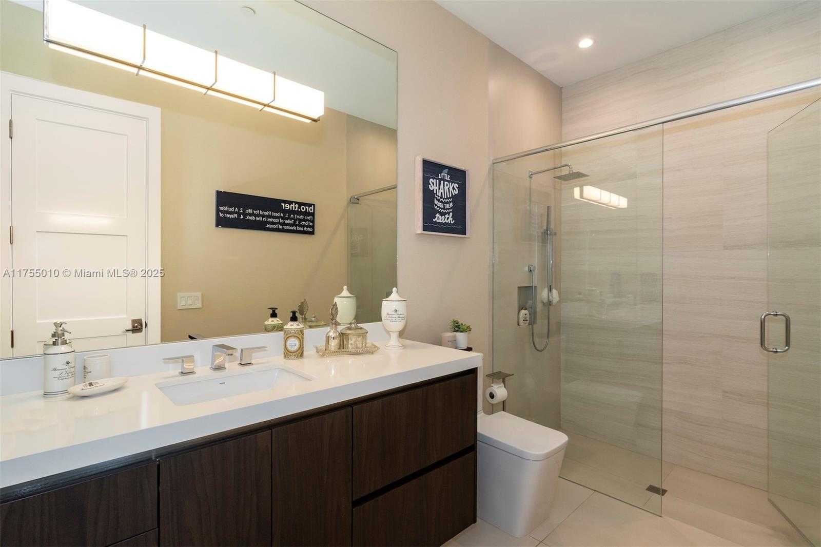 Small Image of 11791 NORTH WEST 6TH PL, Plantation Number 70