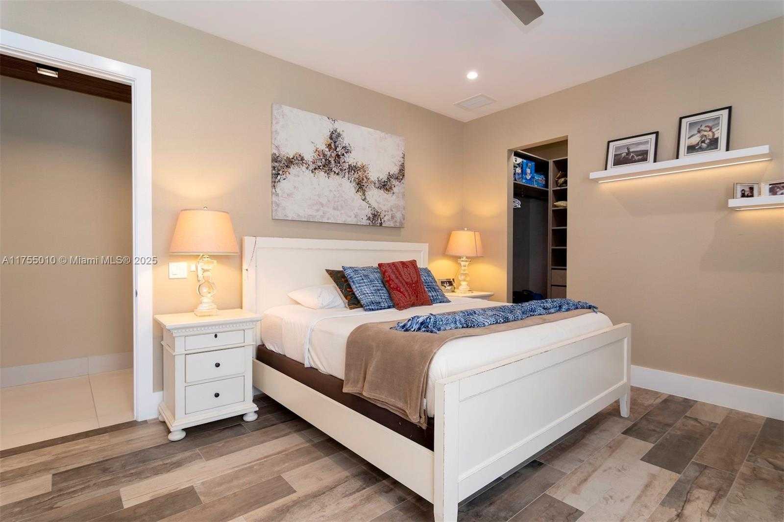 Small Image of 11791 NORTH WEST 6TH PL, Plantation Number 77