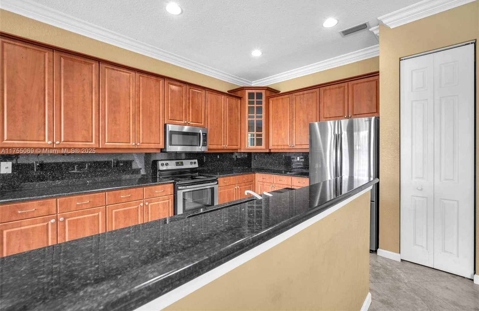 Small Image of 9345 MADEWOOD CT, Royal Palm Beach Number 12