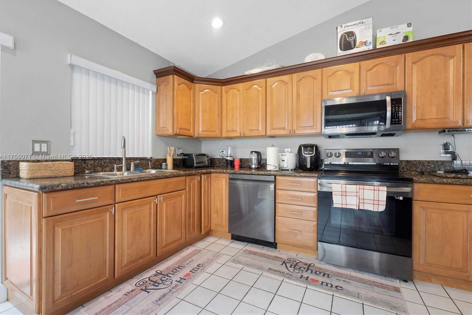 Small Image of 4731 NW 7th Manor, Coconut Creek, FL 33063, USA Number 13