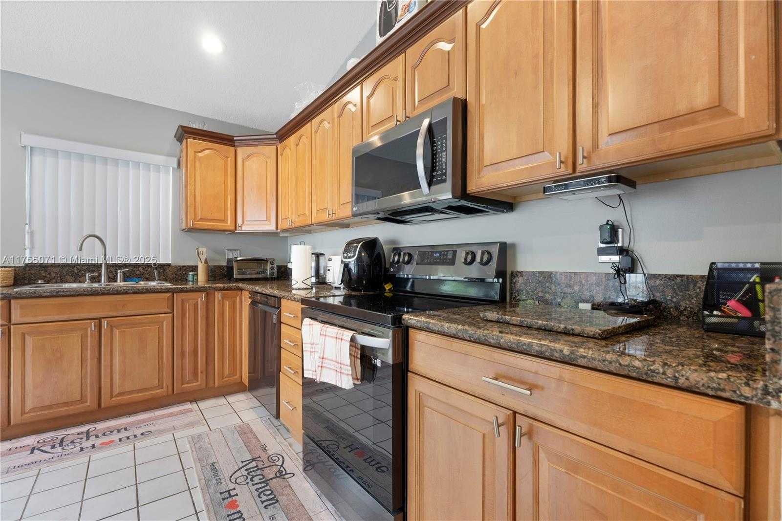 Small Image of 4731 NW 7th Manor, Coconut Creek, FL 33063, USA Number 15