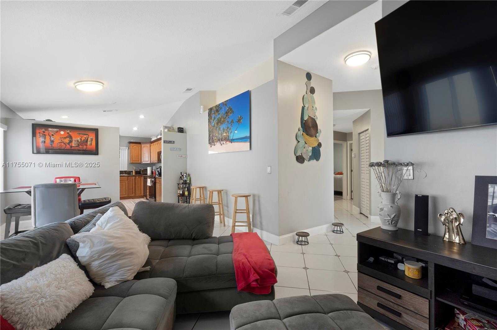Small Image of 4731 NW 7th Manor, Coconut Creek, FL 33063, USA Number 8