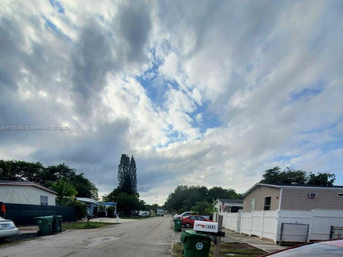 Small Image of 13491 SOUTH WEST 7TH PL, Davie Number 21