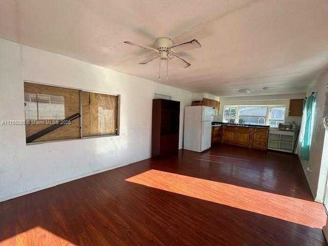 Small Image of 13491 SOUTH WEST 7TH PL, Davie Number 4