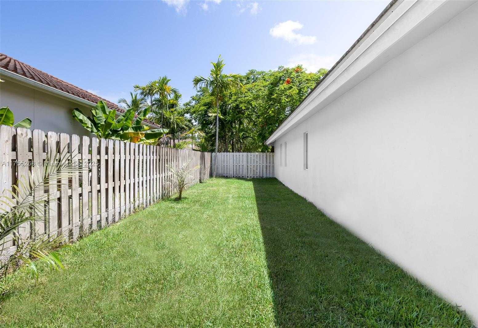 Small Image of 8513 SOUTH WEST 169 TER, Palmetto Bay Number 40