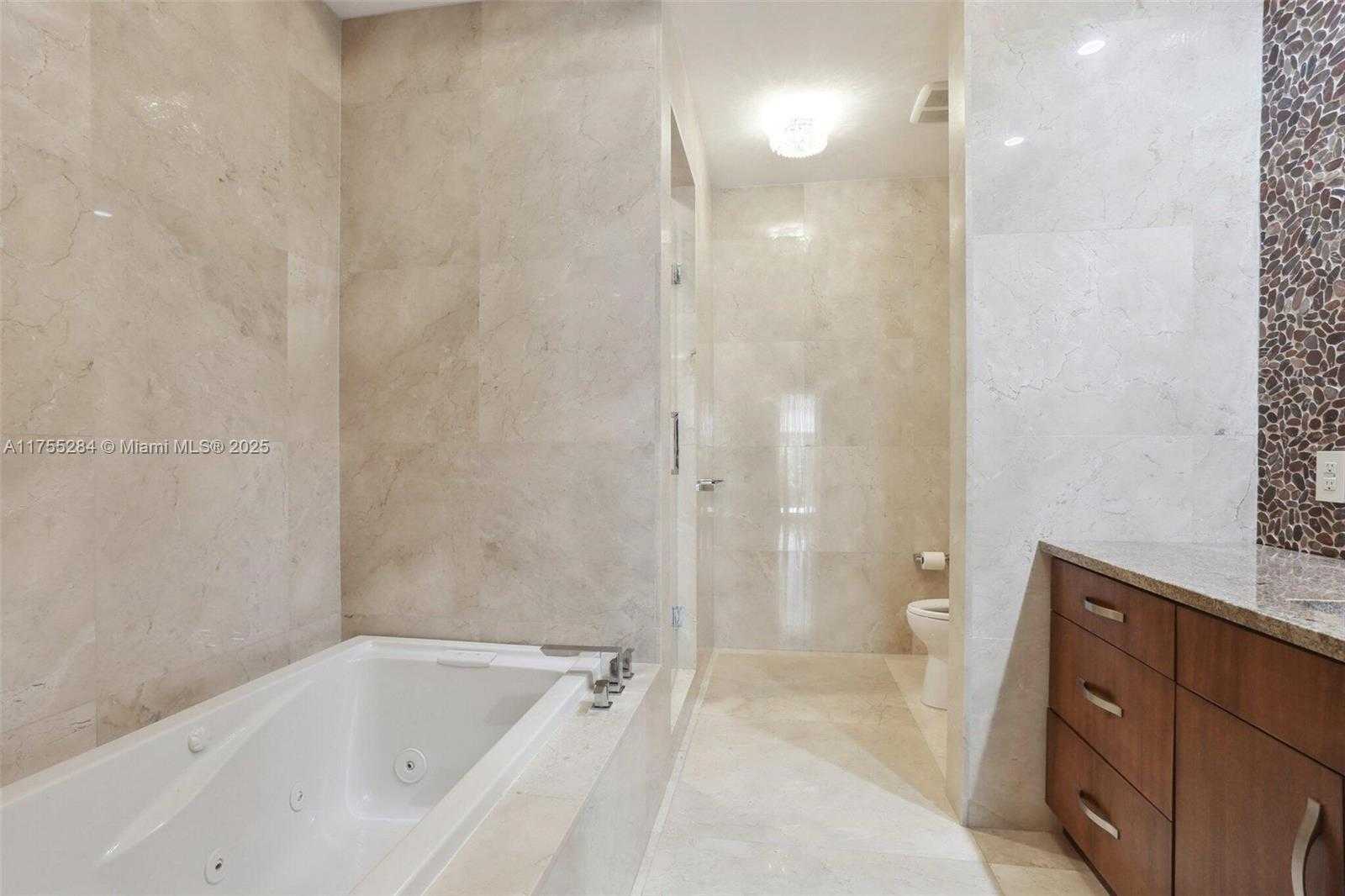 Small Image of 7480 SOUTH WEST 100TH ST, Pinecrest Number 19