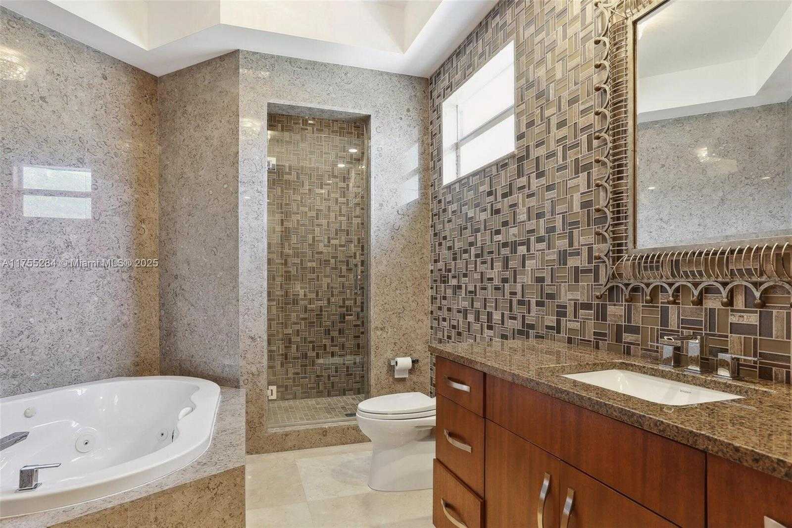 Small Image of 7480 SOUTH WEST 100TH ST, Pinecrest Number 38
