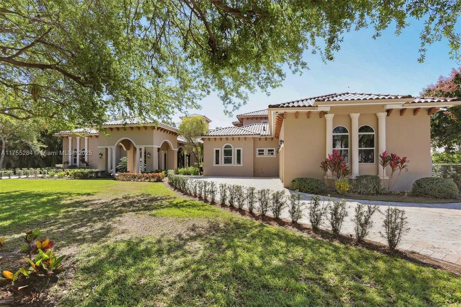 Small Image of 7480 SOUTH WEST 100TH ST, Pinecrest Number 5