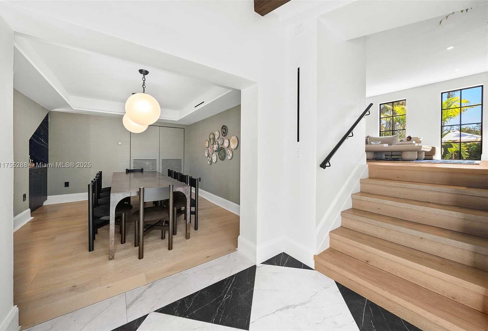 Small Image of 8951 HAWTHORNE AVE, Surfside Number 12