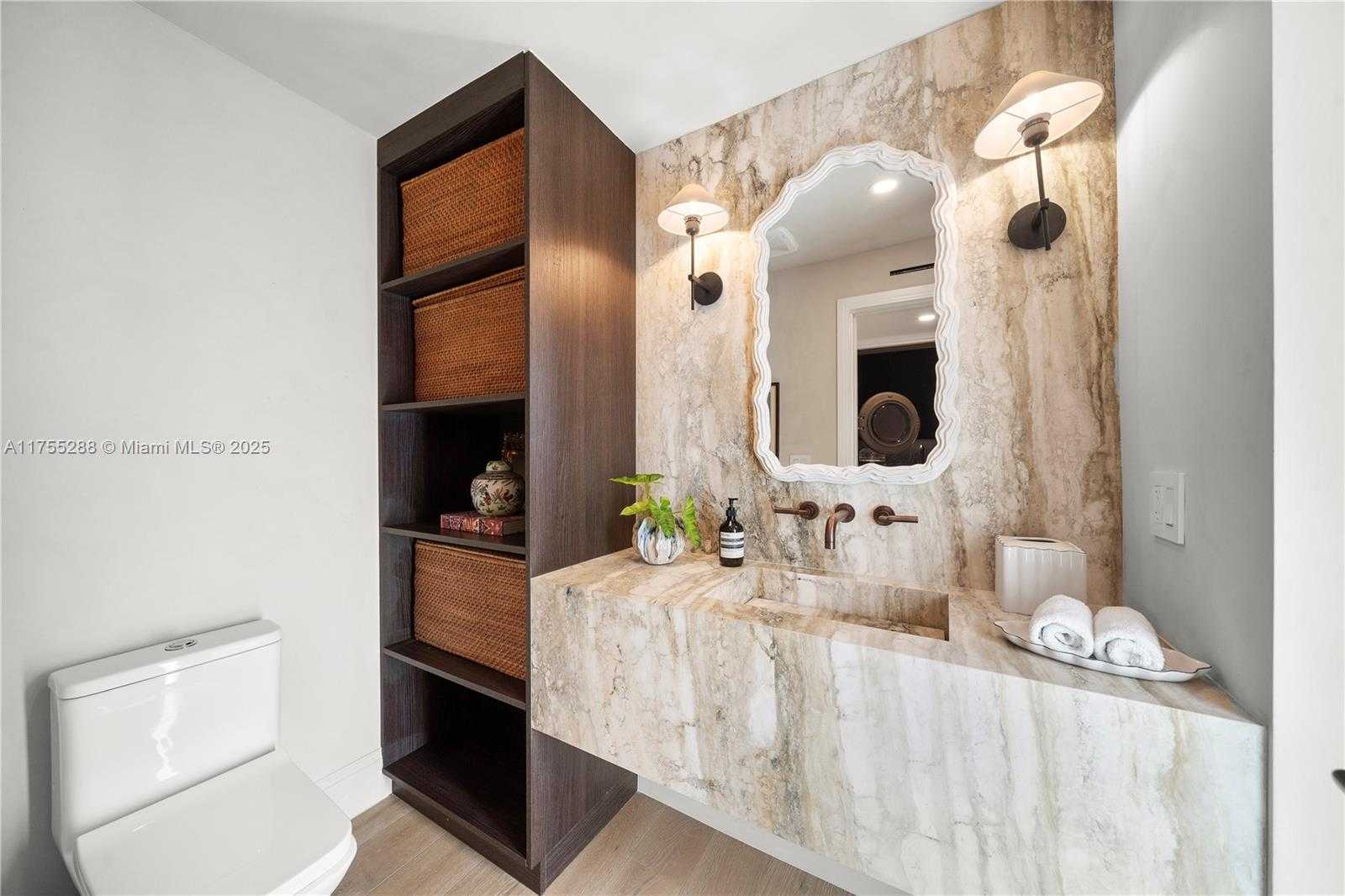 Small Image of 8951 HAWTHORNE AVE, Surfside Number 35