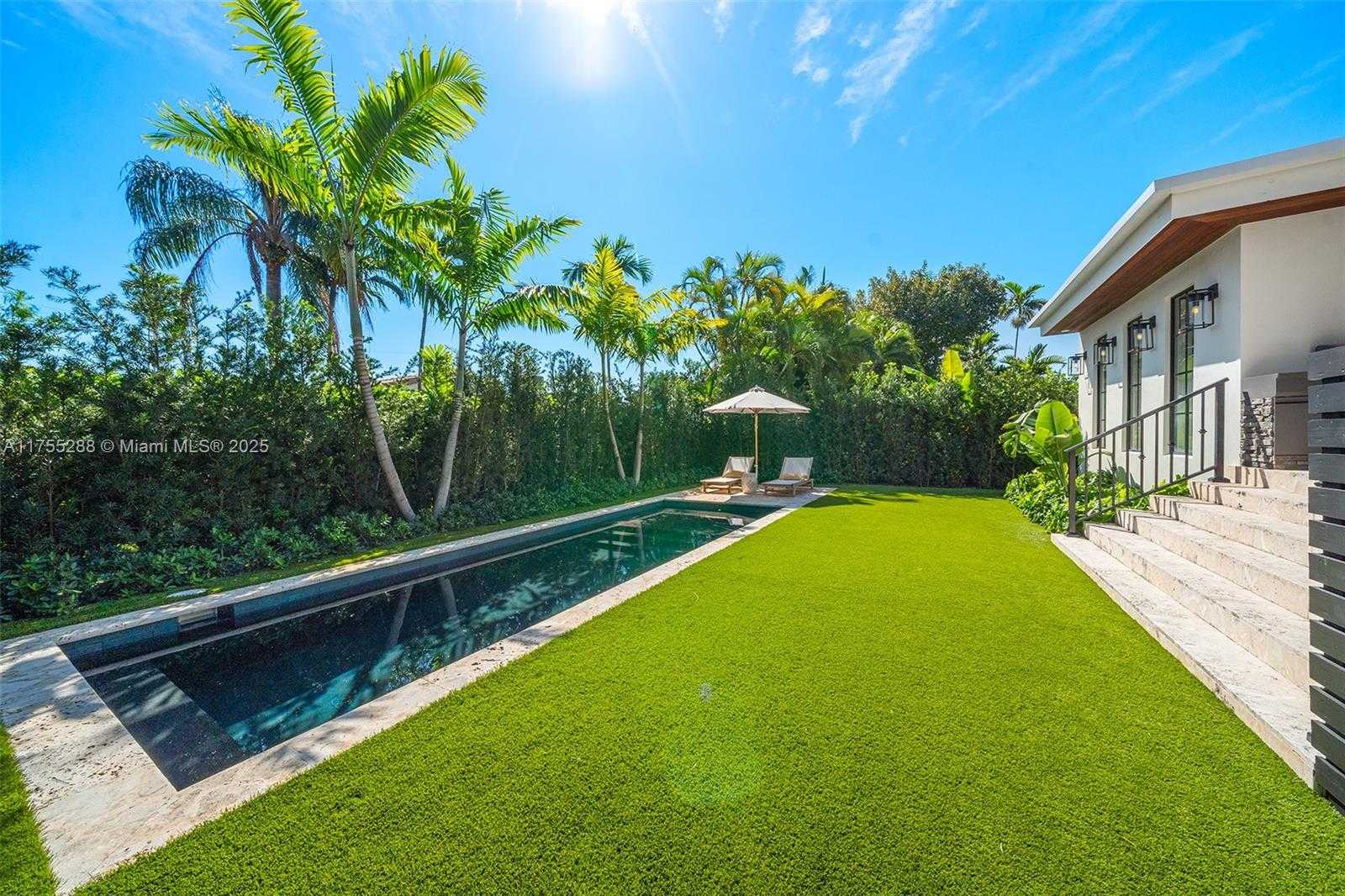 Small Image of 8951 HAWTHORNE AVE, Surfside Number 39