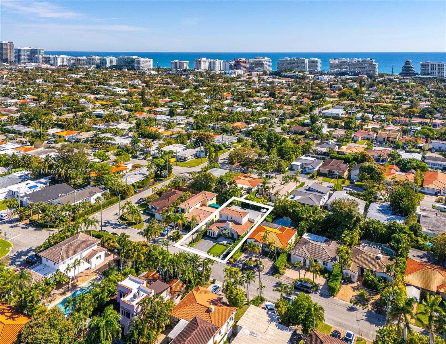 Small Image of 8951 HAWTHORNE AVE, Surfside Number 50