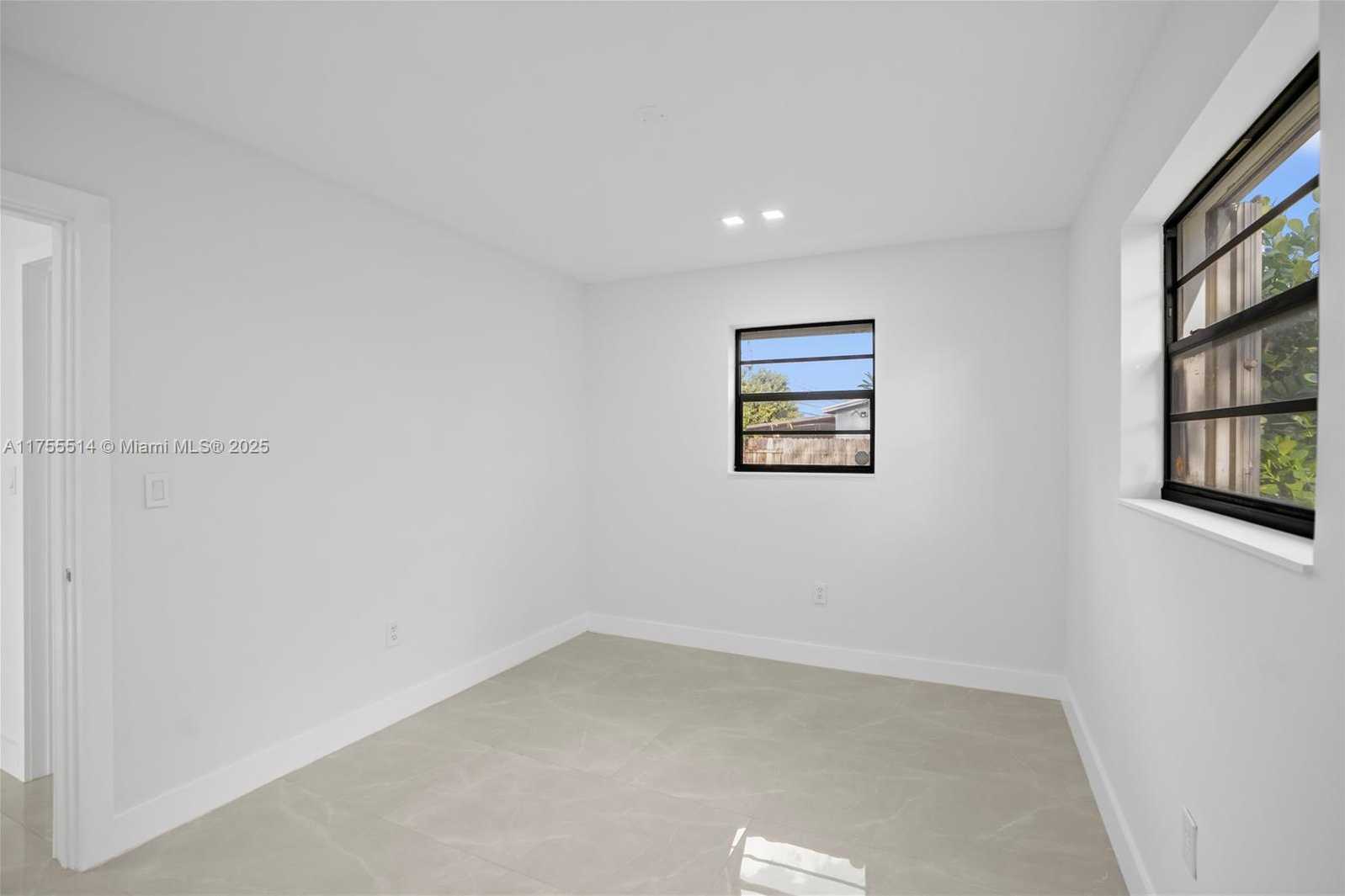 Small Image of 5280 SOUTH WEST 90TH AVE, Cooper City Number 22