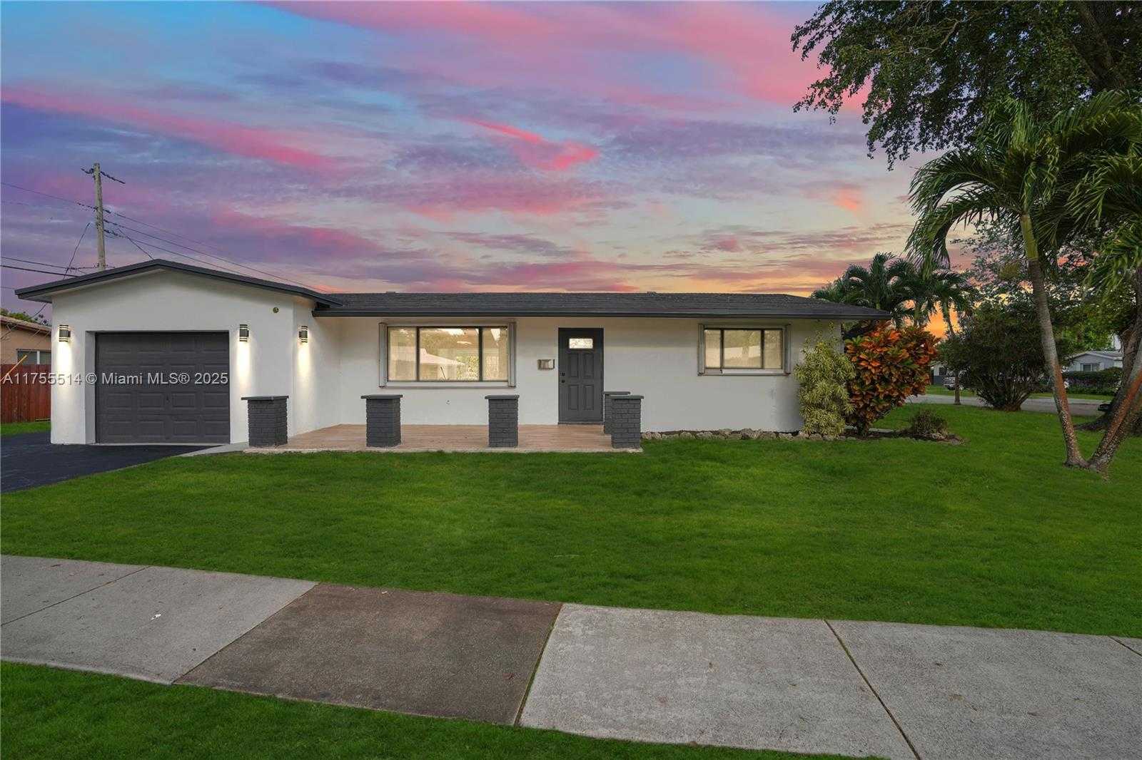 Small Image of 5280 SOUTH WEST 90TH AVE, Cooper City Number 33
